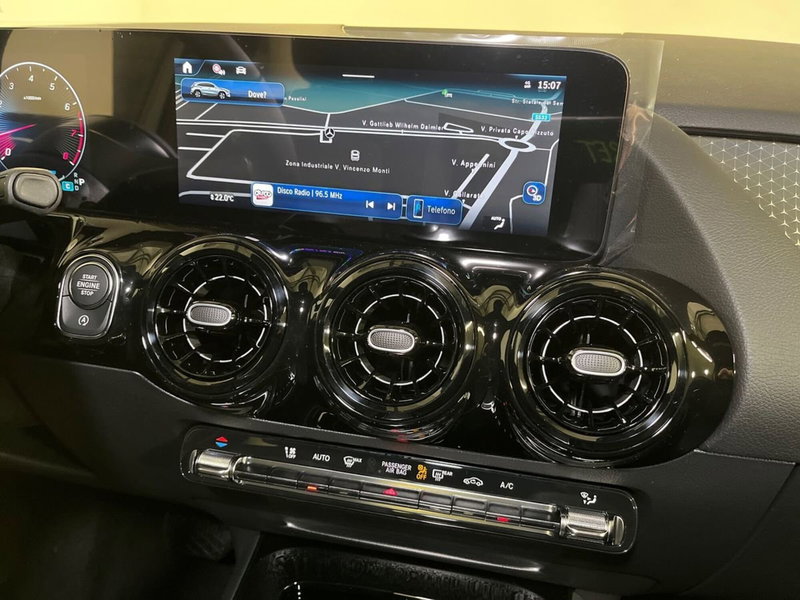 Mercedes-Benz GLA SUV nuova a Milano (14)