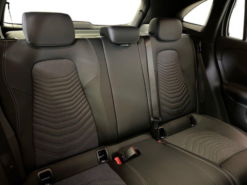 Mercedes-Benz GLA SUV nuova a Milano (16)