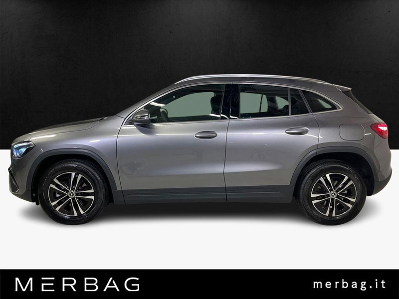 Mercedes-Benz GLA SUV nuova a Milano (6)