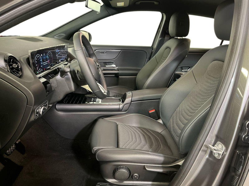 Mercedes-Benz GLA SUV usata a Milano (10)