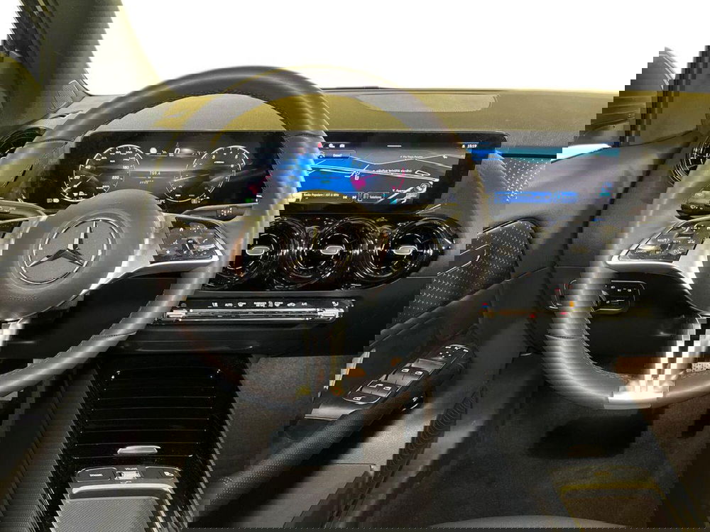 Mercedes-Benz GLA SUV usata a Milano (11)