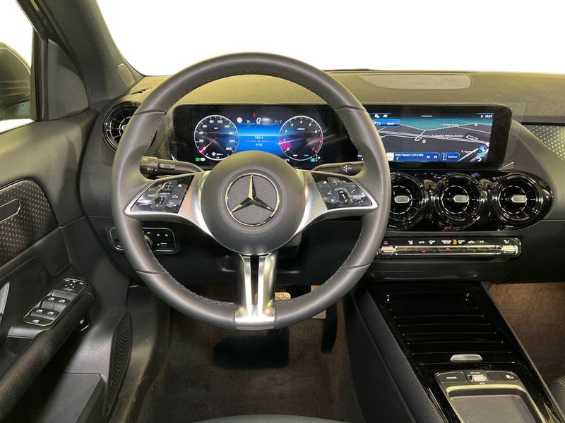 Mercedes-Benz GLA SUV usata a Milano (11)