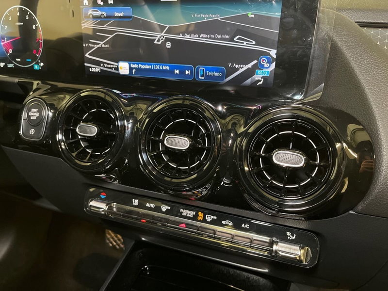 Mercedes-Benz GLA SUV usata a Milano (14)