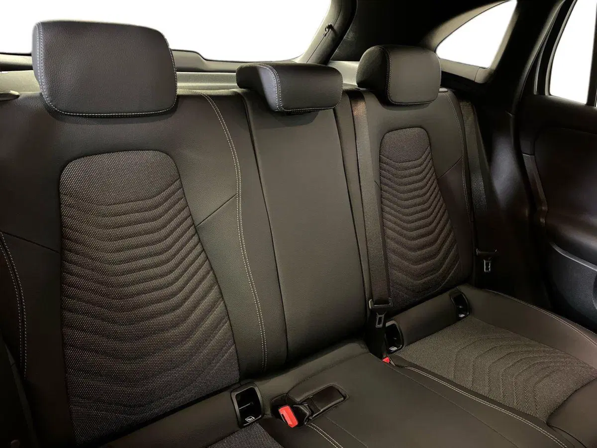 Mercedes-Benz GLA SUV usata a Milano (16)
