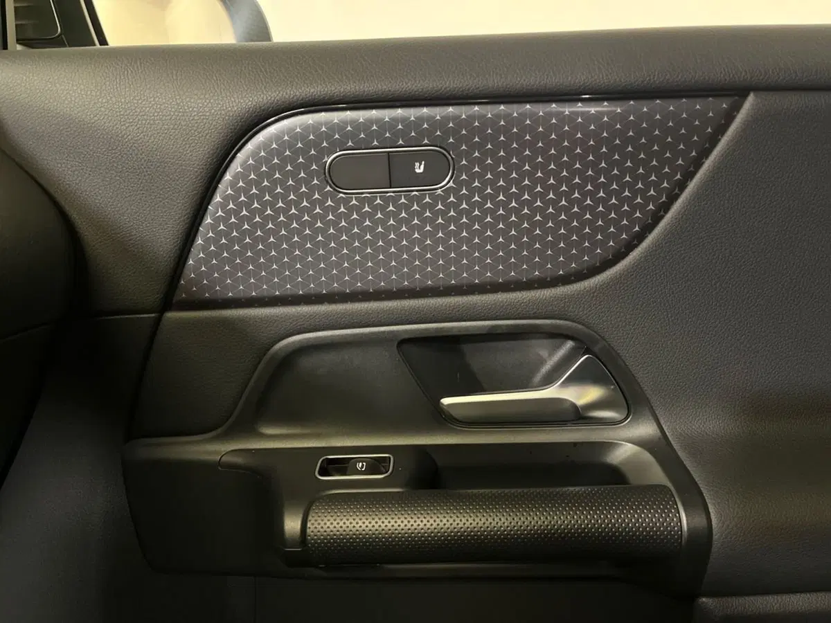Mercedes-Benz GLA SUV usata a Milano (19)