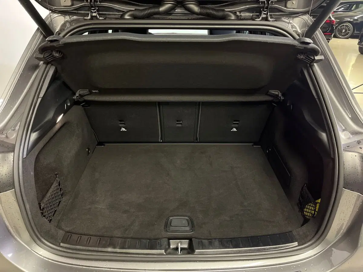 Mercedes-Benz GLA SUV usata a Milano (8)