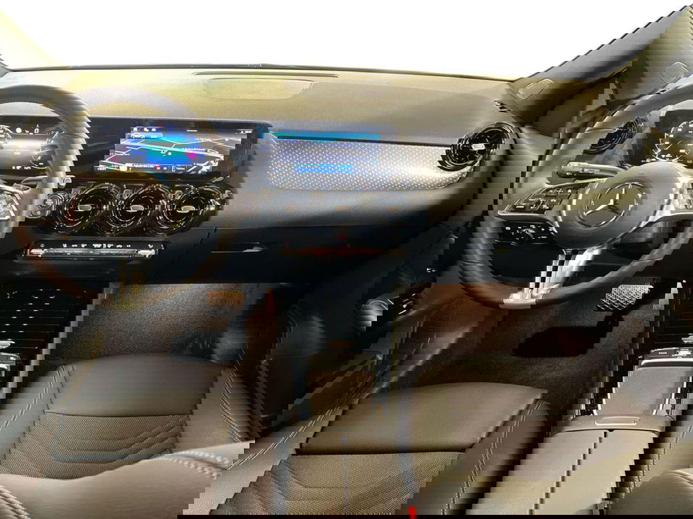 Mercedes-Benz GLA SUV usata a Milano (9)