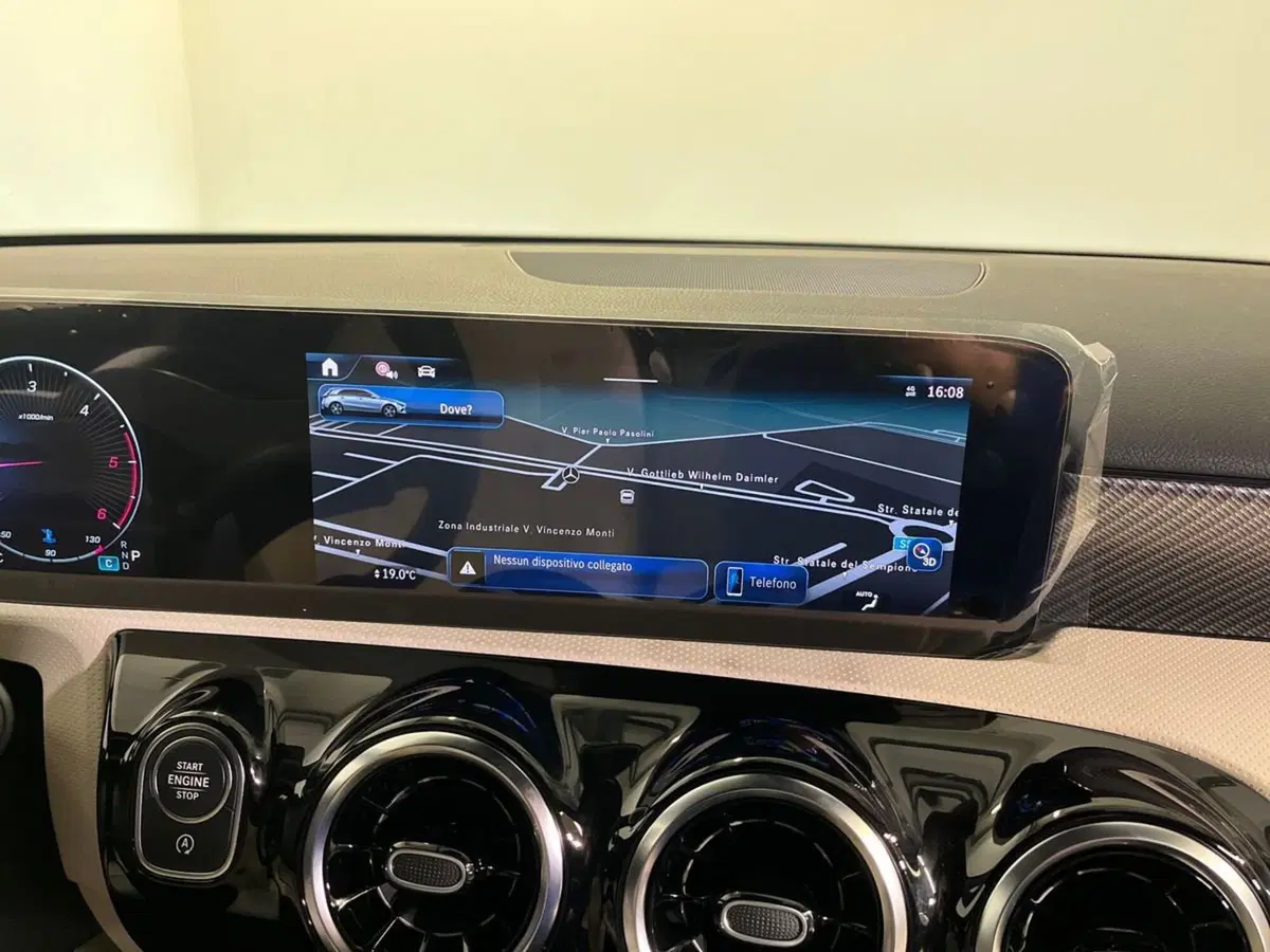 Mercedes-Benz Classe A usata a Milano (12)