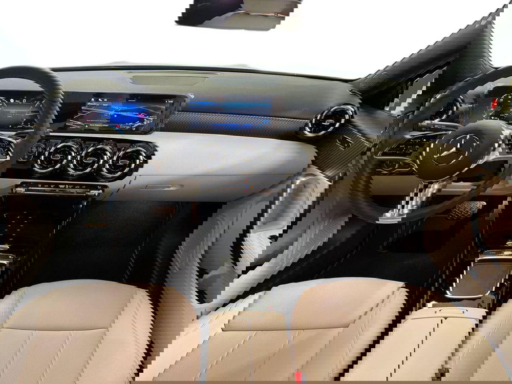 Mercedes-Benz Classe A usata a Milano (9)