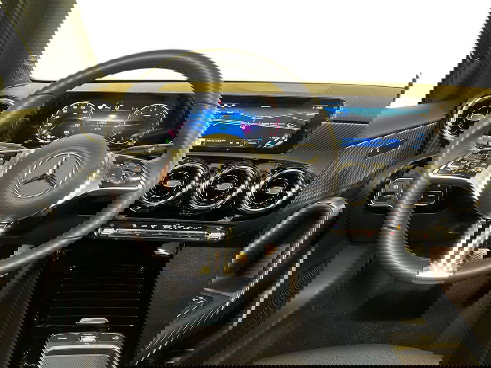 Mercedes-Benz Classe A usata a Milano (11)