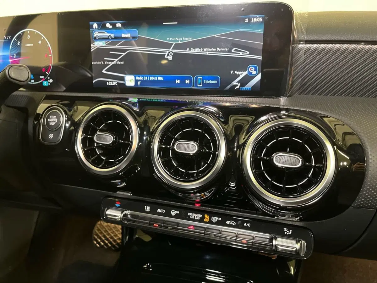 Mercedes-Benz Classe A usata a Milano (14)
