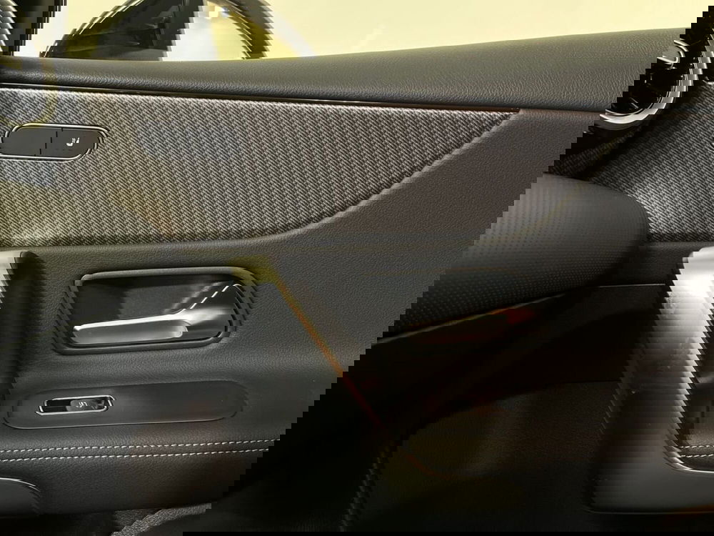 Mercedes-Benz Classe A usata a Milano (20)