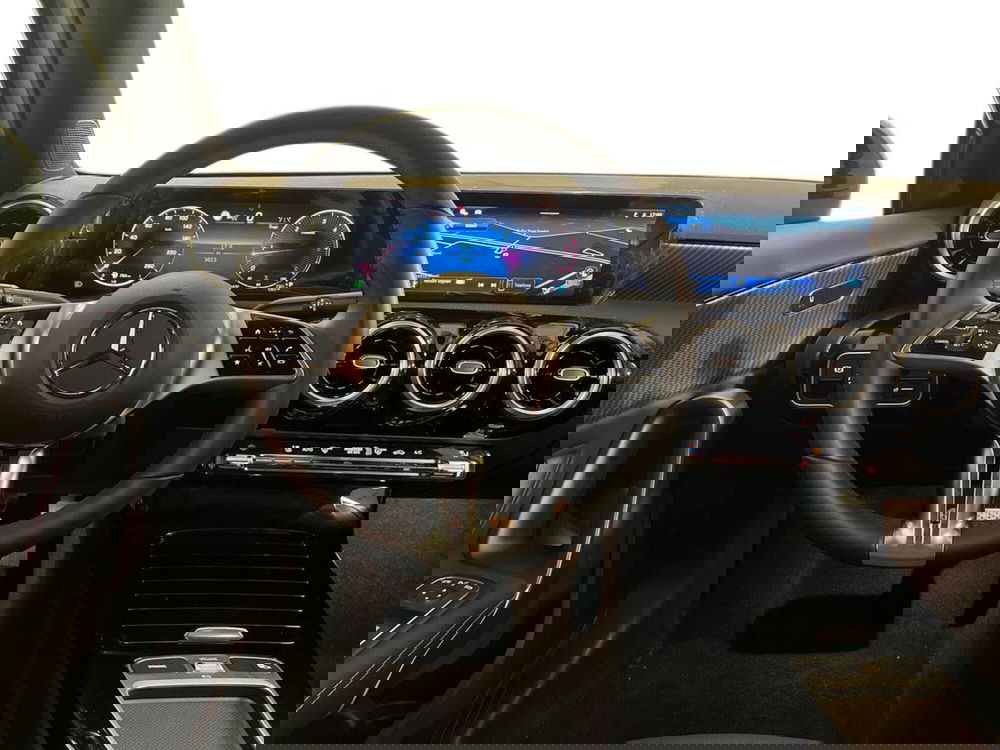 Mercedes-Benz Classe A usata a Milano (11)