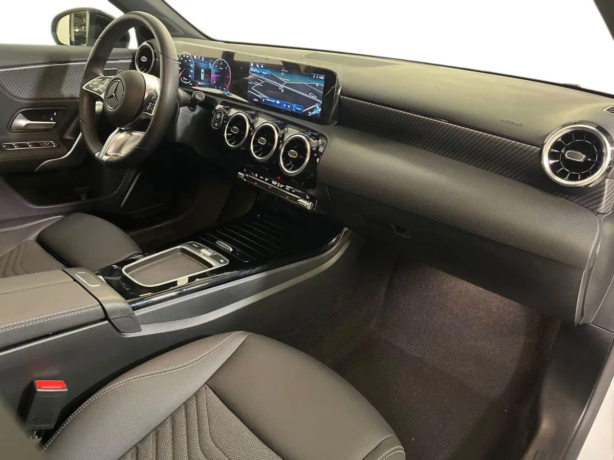 Mercedes-Benz Classe A usata a Milano (15)