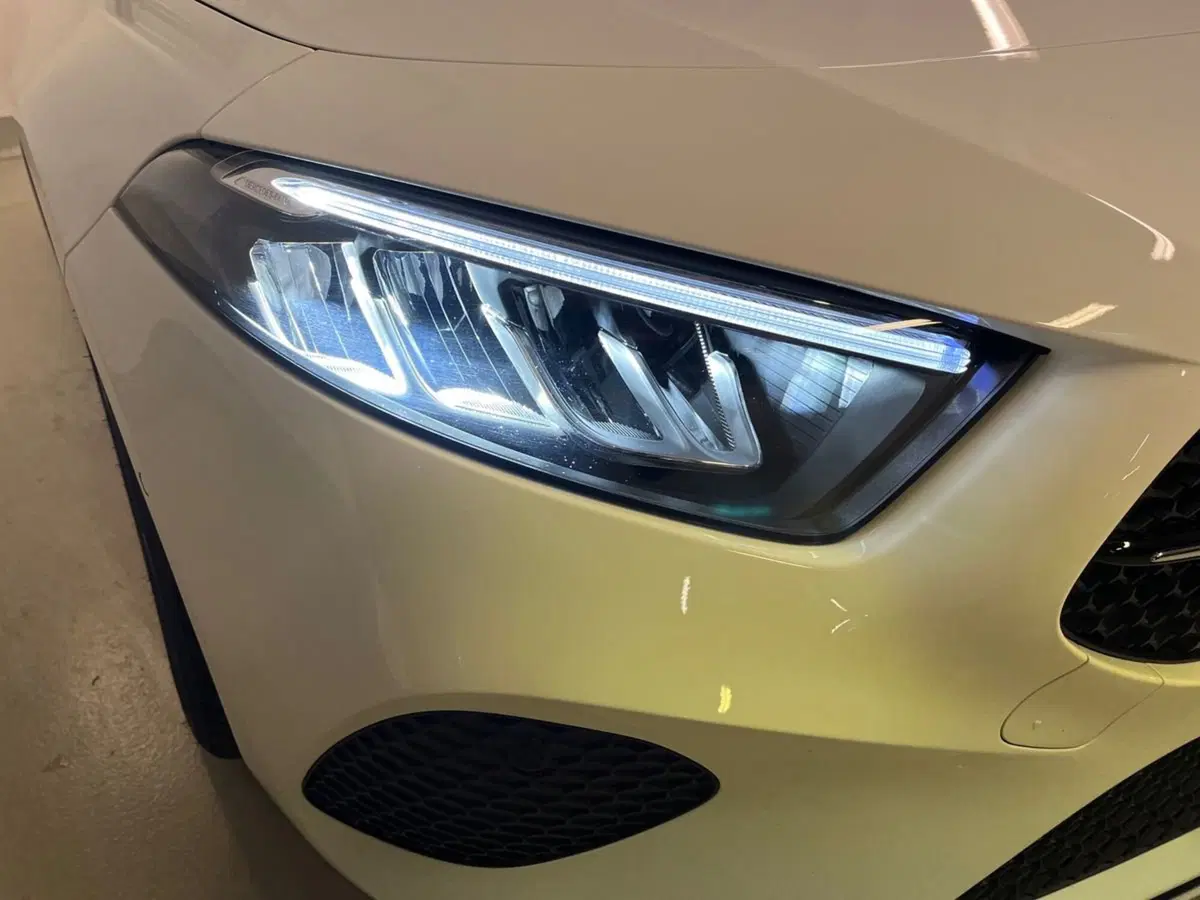 Mercedes-Benz Classe A usata a Milano (7)