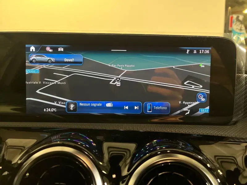 Mercedes-Benz Classe A nuova a Milano (12)