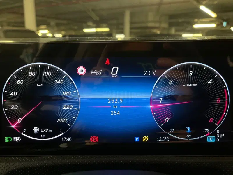 Mercedes-Benz Classe A nuova a Milano (13)