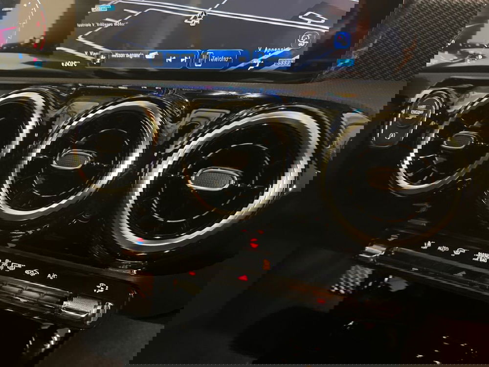 Mercedes-Benz Classe A nuova a Milano (14)