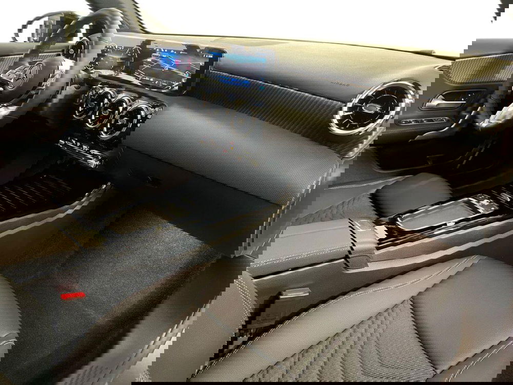 Mercedes-Benz Classe A nuova a Milano (15)