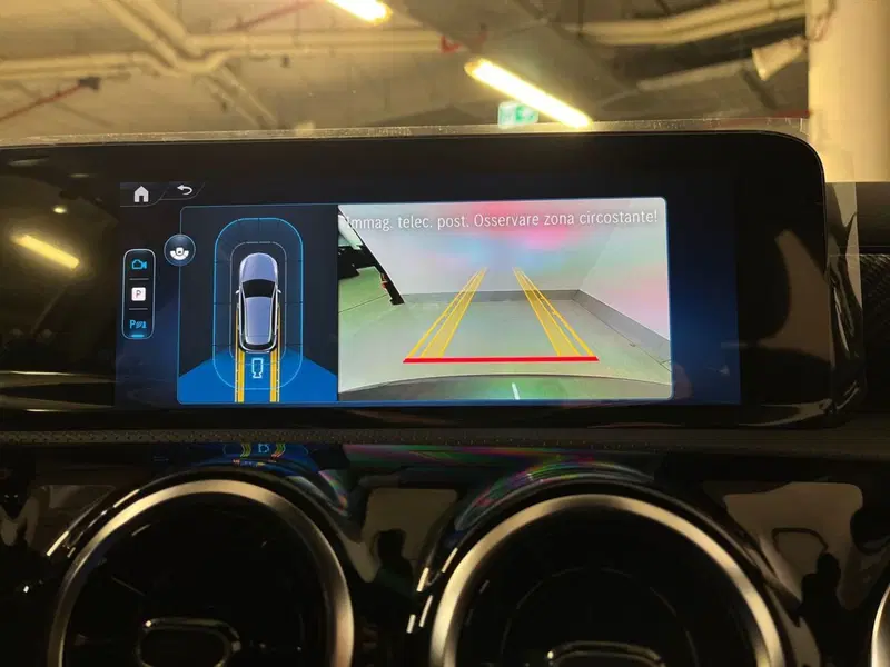 Mercedes-Benz Classe A nuova a Milano (18)