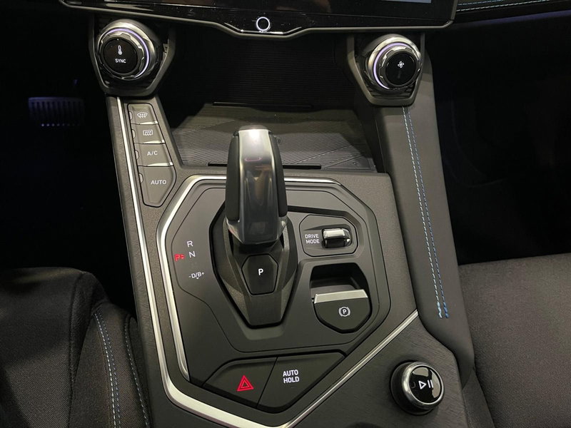 Lynk & Co 01 usata a Como (19)