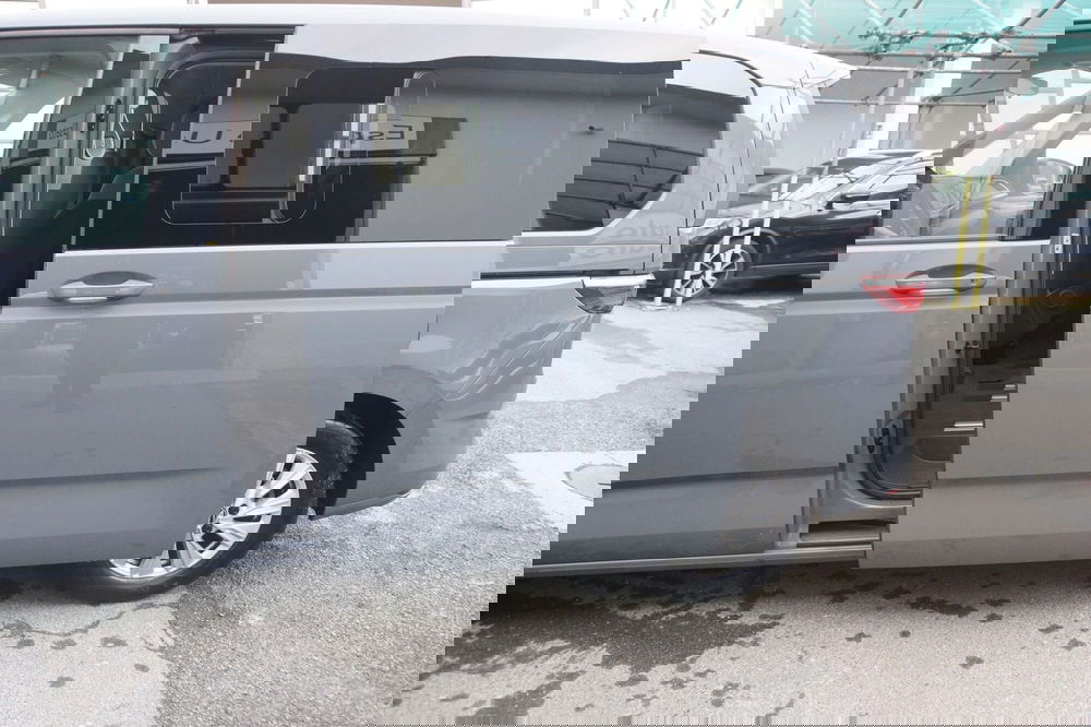 Volkswagen Multivan usata a Torino (12)