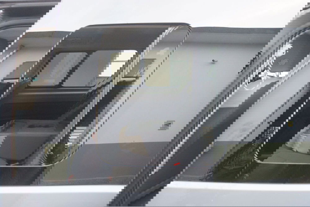 Volkswagen Multivan usata a Torino (13)