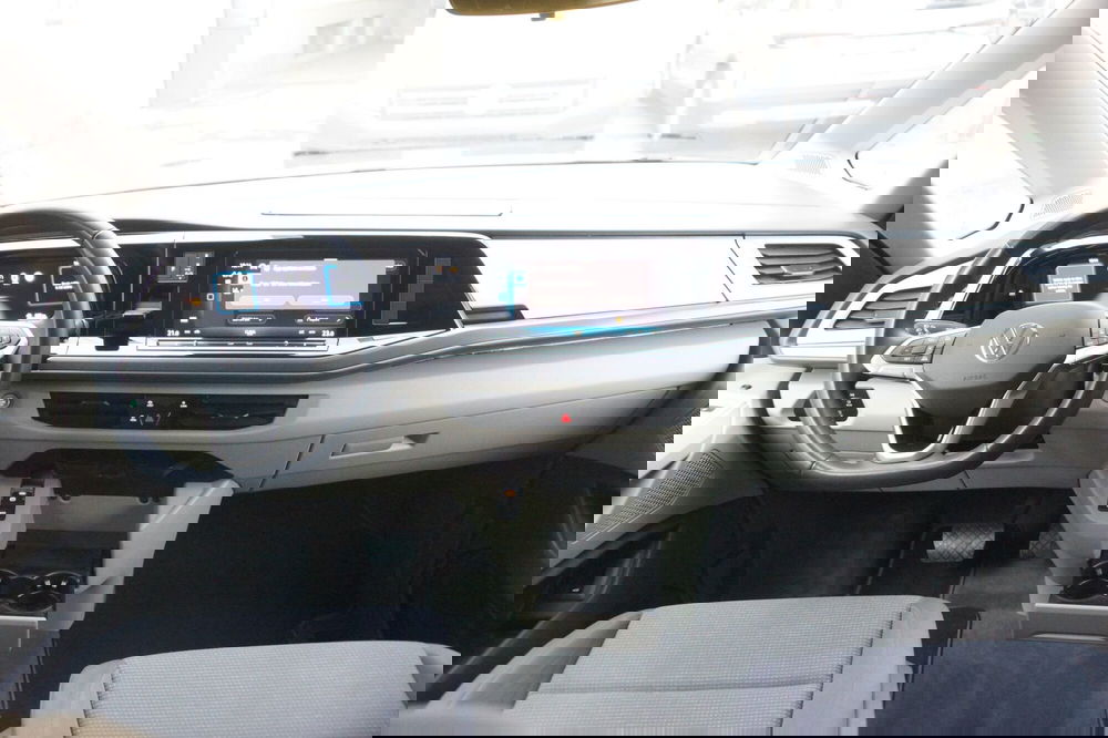 Volkswagen Multivan usata a Torino (15)