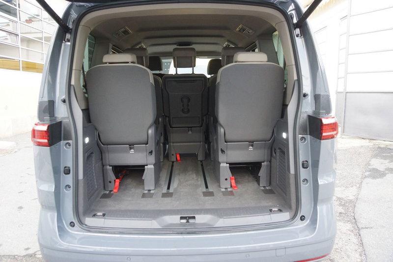 Volkswagen Multivan usata a Torino (8)