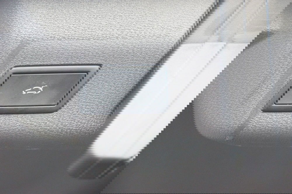 Volkswagen Multivan usata a Torino (9)