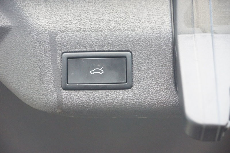 Volkswagen Multivan usata a Torino (9)