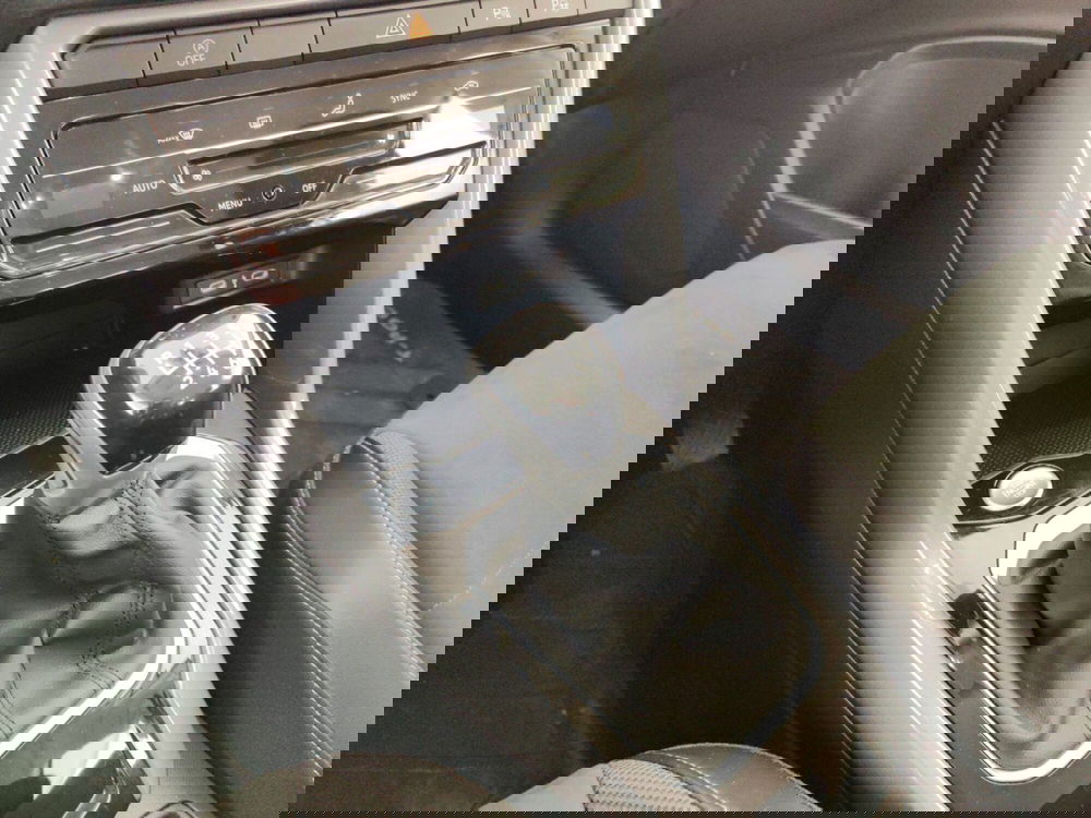 Volkswagen T-Roc usata a Massa-Carrara (11)