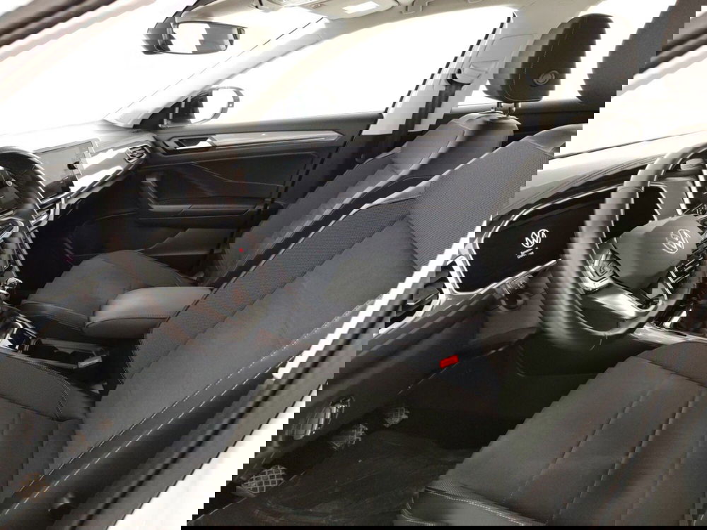 Volkswagen T-Roc usata a Massa-Carrara (7)