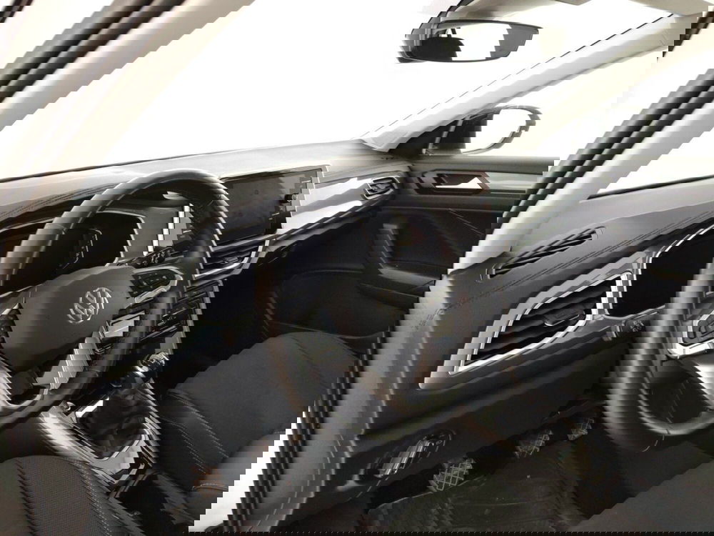 Volkswagen T-Roc usata a Massa-Carrara (8)
