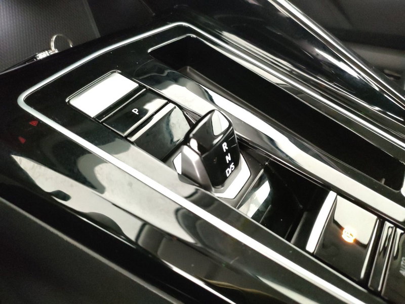 Volkswagen Golf Variant usata a Napoli (19)