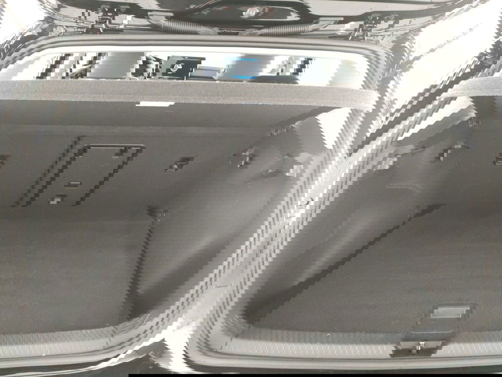 Volkswagen Golf Variant usata a Napoli (8)