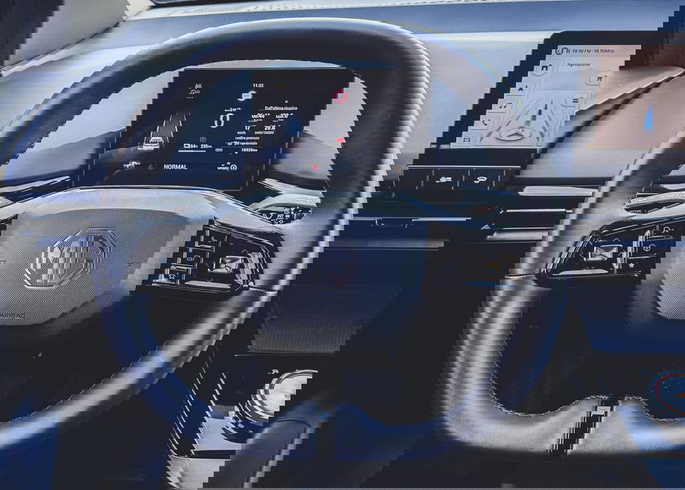 Mg MG4 usata a Vercelli (17)