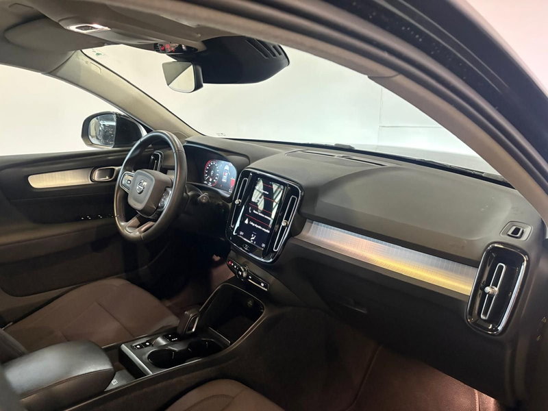 Volvo XC40 usata a Monza e Brianza (14)