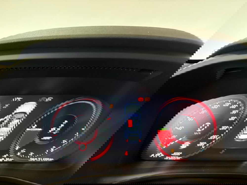 Volvo XC40 usata a Monza e Brianza (8)