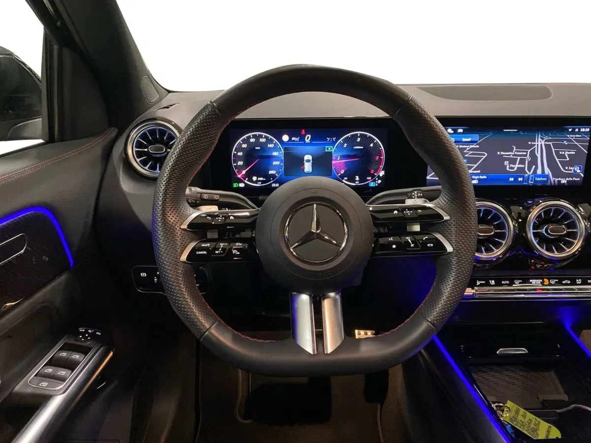 Mercedes-Benz GLA SUV usata a Prato (11)