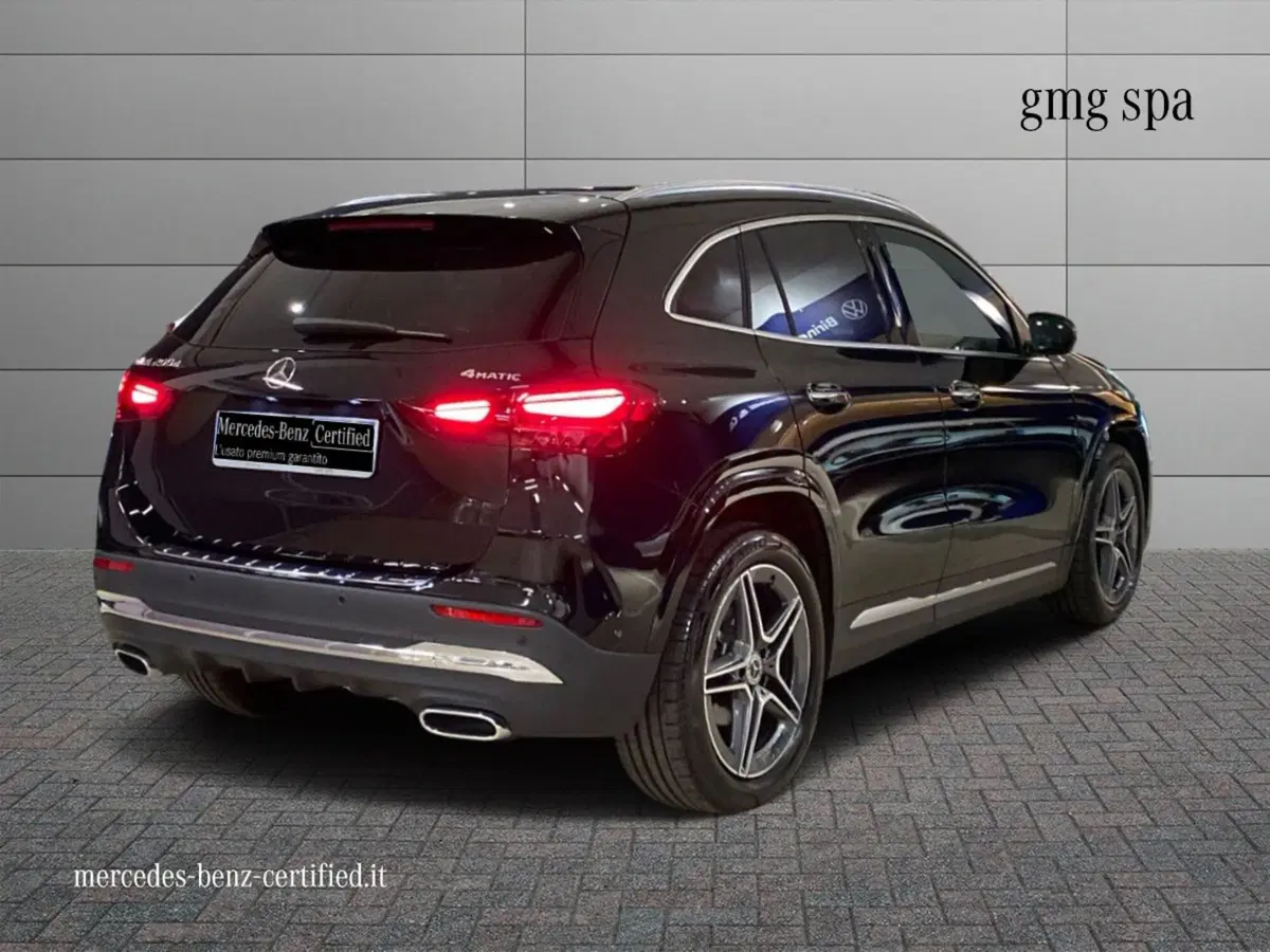 Mercedes-Benz GLA SUV usata a Prato (2)