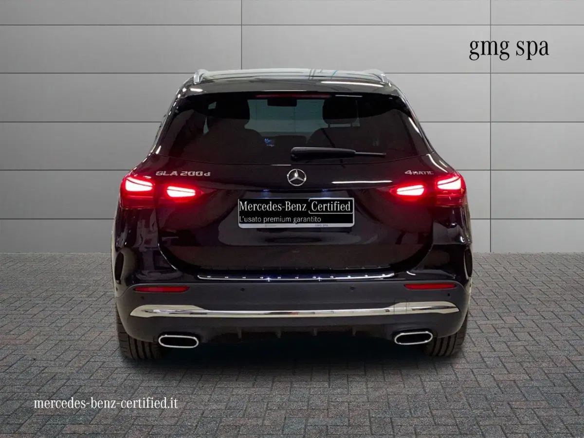Mercedes-Benz GLA SUV usata a Prato (4)