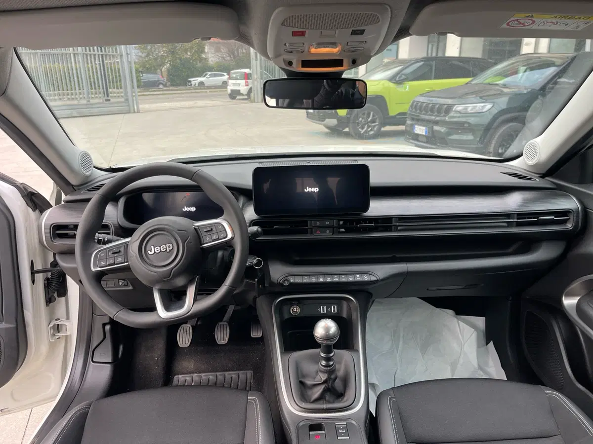 Jeep Avenger usata a Frosinone (11)