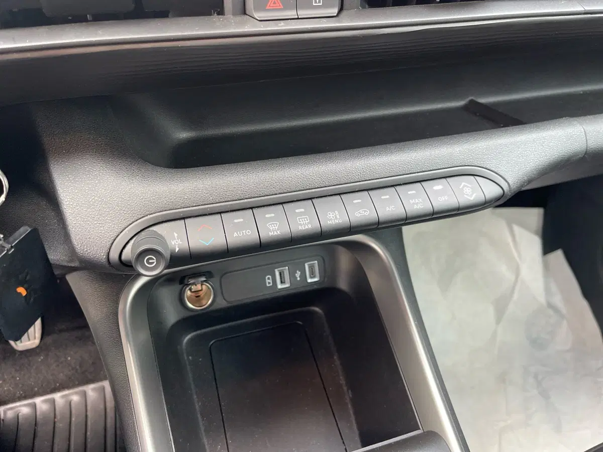 Jeep Avenger usata a Frosinone (13)