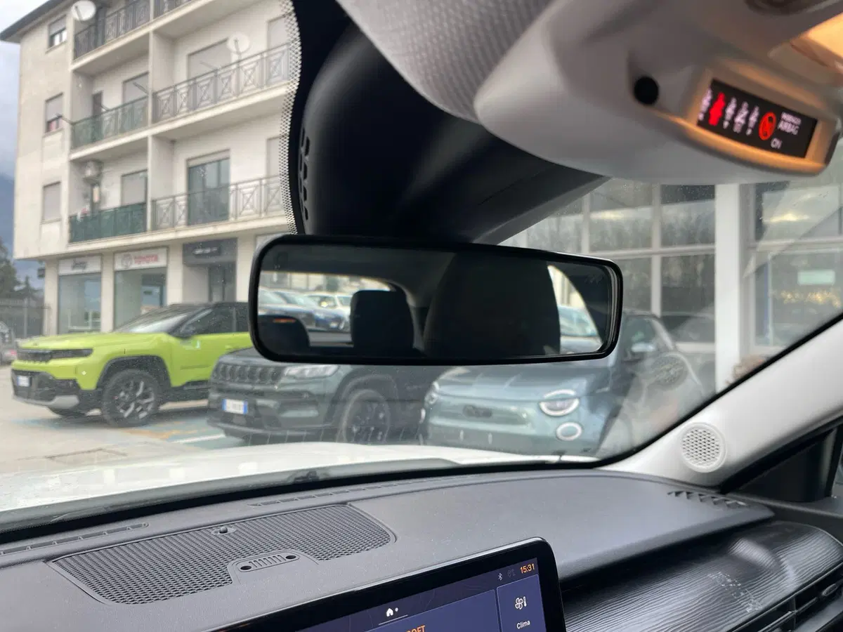 Jeep Avenger usata a Frosinone (16)