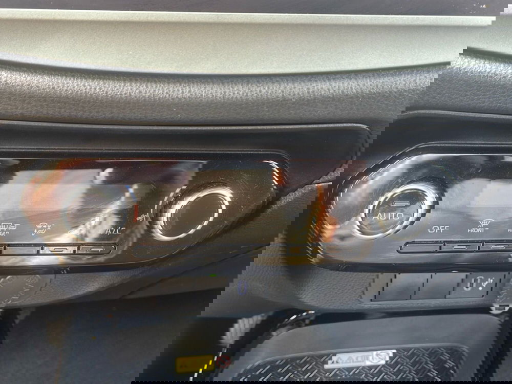 Toyota Aygo X usata a Frosinone (13)