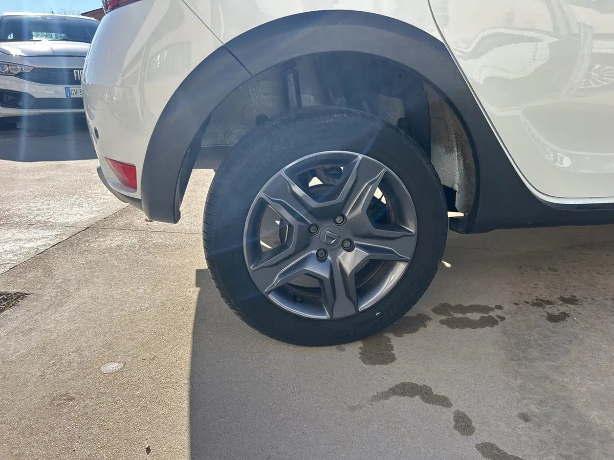 Dacia Sandero usata a Frosinone (10)
