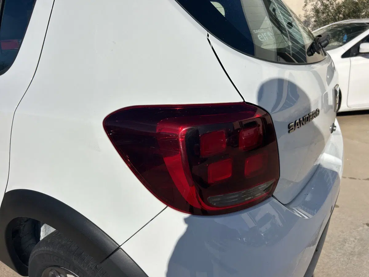 Dacia Sandero usata a Frosinone (5)