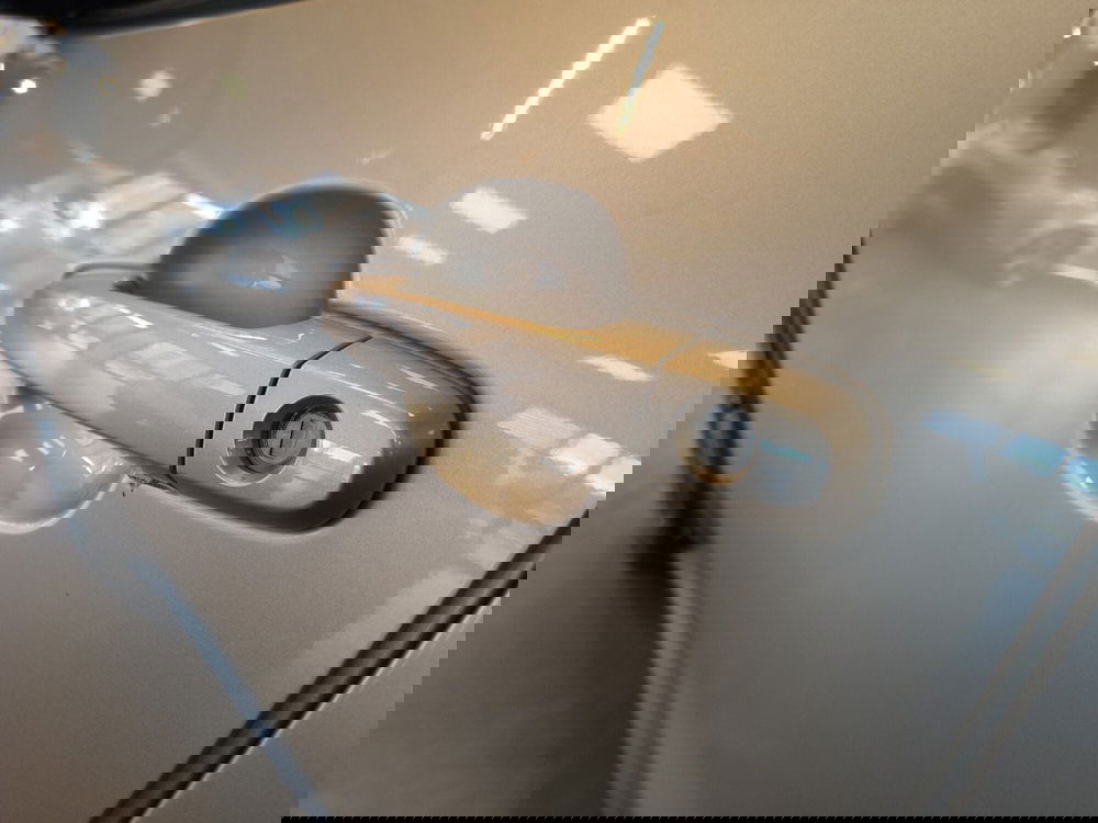 Toyota Aygo X usata a Catanzaro (11)