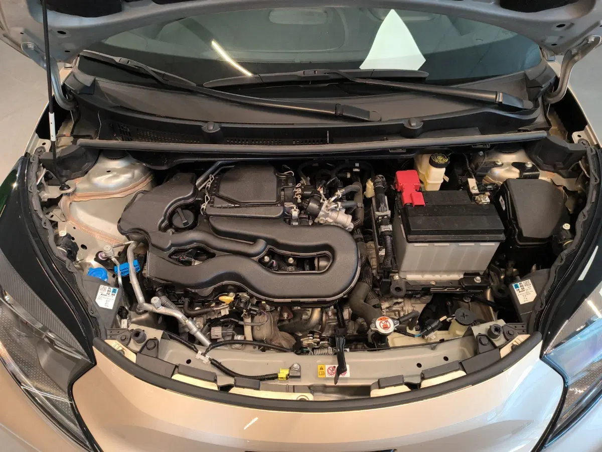 Toyota Aygo X usata a Catanzaro (13)